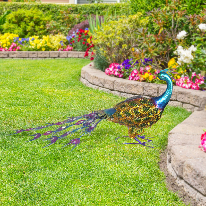 CYADECOR Outdoor Animal Peacock Metal Garden Statue with Solar Light